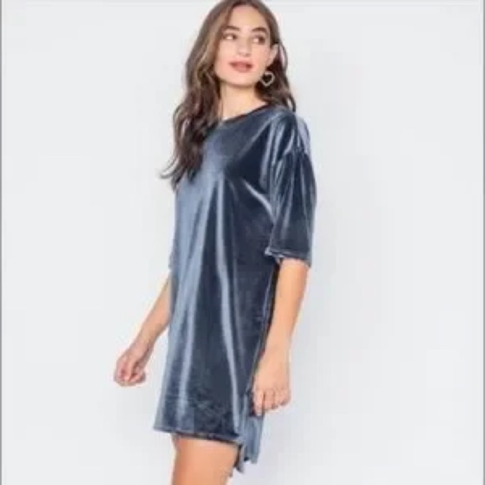 NWT Loveriche Midnight Blue Over-sided Velvet Plain Dress Size Medium